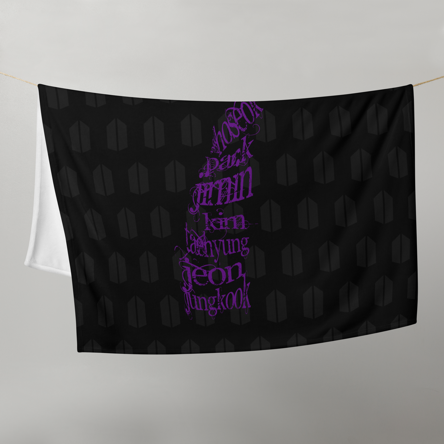 SEVEN Throw Blanket -Black